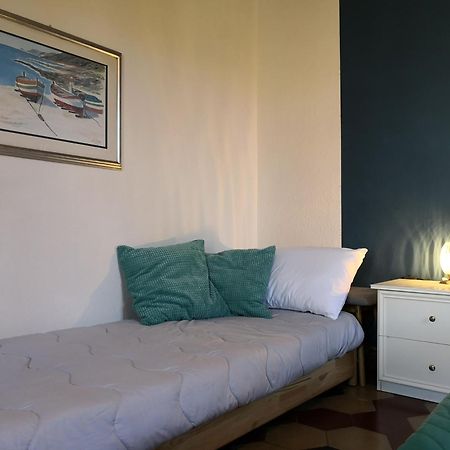 Bed and Breakfast Zia Chiarina à San Nicolo Gerrei Chambre photo