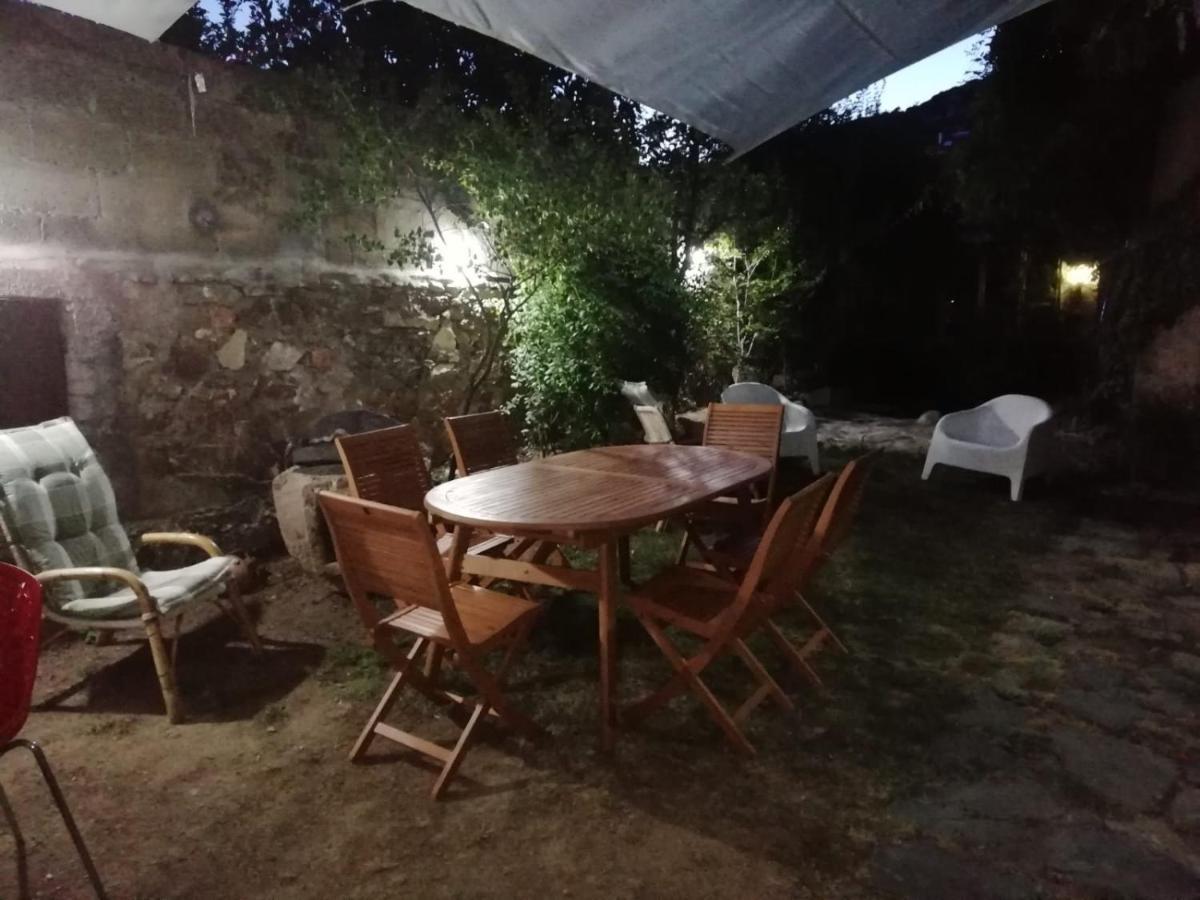 Bed and Breakfast Zia Chiarina à San Nicolo Gerrei Extérieur photo